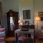 Semesterbostad Altehrwuerdiges Mit Pool In Aquitanien Fuer 12 Personen By Interhome Saint-Aigne